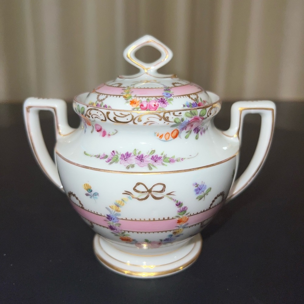 Handpainted vintage sugar bowl with lid.